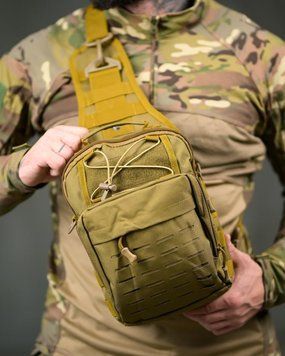Тактична нагрудна сумка чорного кольору через плече койот ПП8247 94059 фото